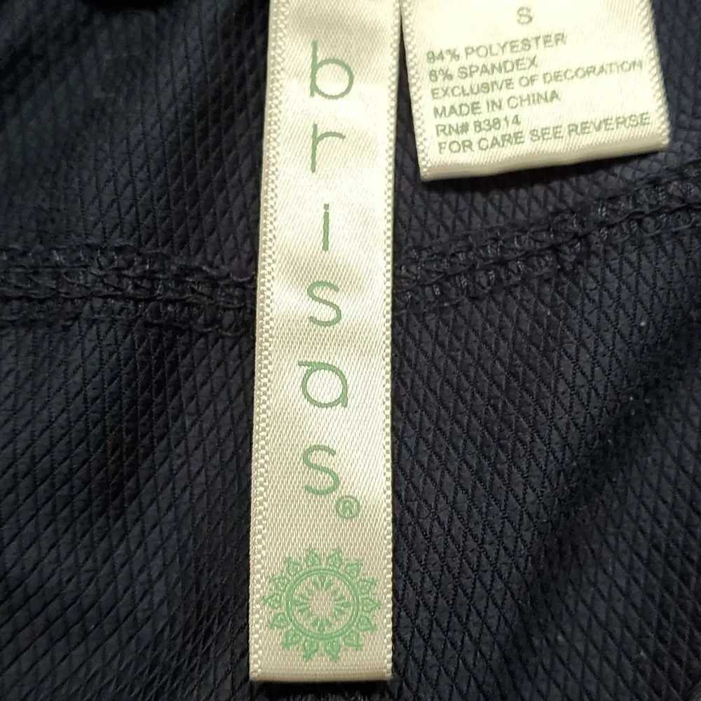 Navy blue shorts, by Brisas. Size small. Pockets. Good used condition.‎